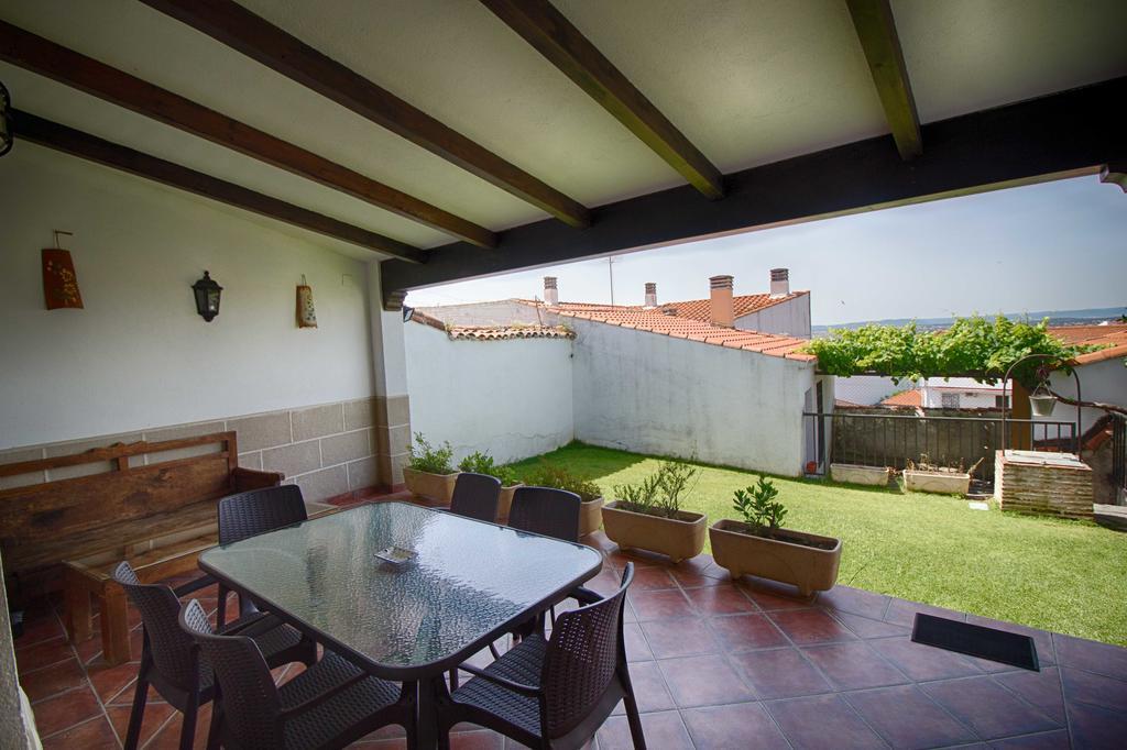 Casa Rural Tia Tomasa Malpartida De Plasencia Exterior photo
