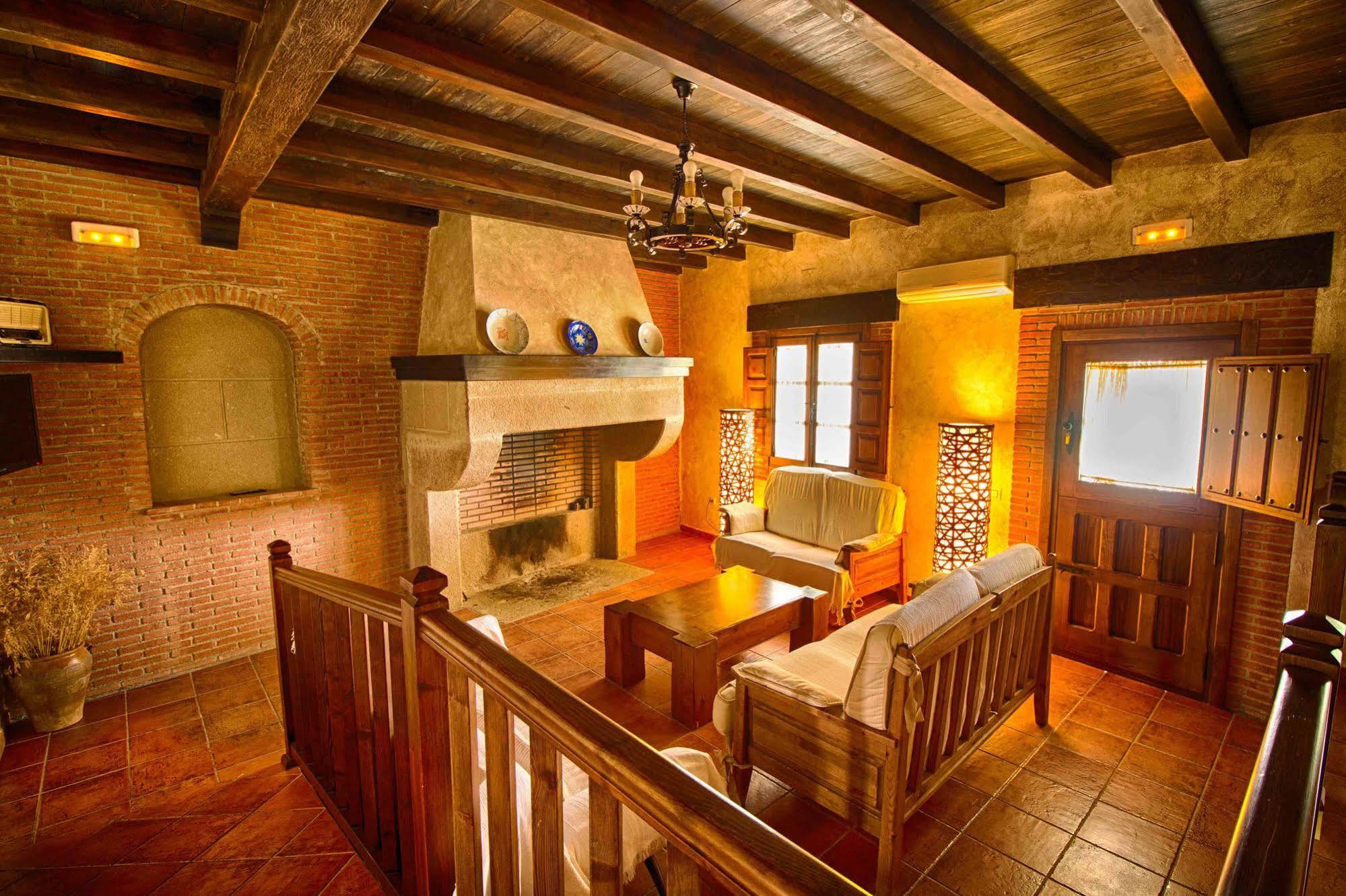 Casa Rural Tia Tomasa Malpartida De Plasencia Exterior photo